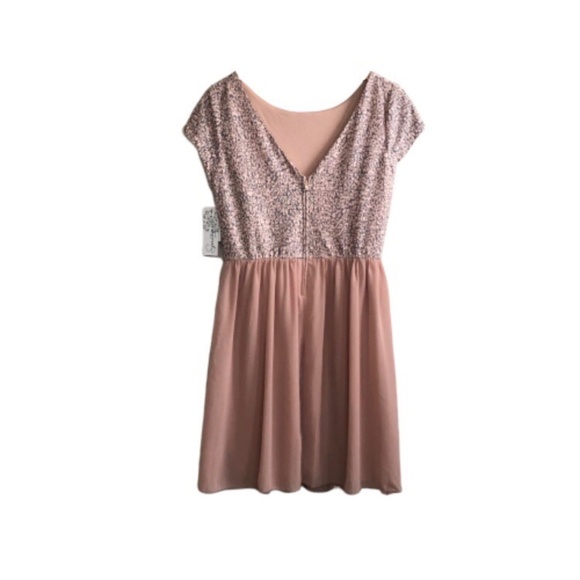 SPEECHLESS | Peach Chiffon A-Line Dress - Picture 2 of 4